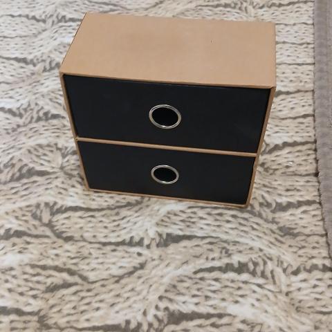 troc de  Reserver Celvi. Un Coffret De Un Tiroir, sur mytroc