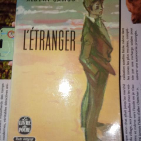 troc de  Livre bien bon état passé en lettre, sur mytroc