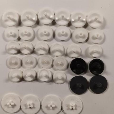 troc de  Réservé Gina.35 Bouchons vis, sur mytroc