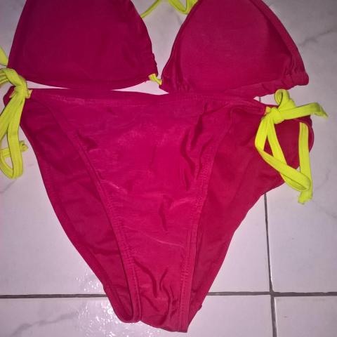 troc de  maillot de bain 2 pieces, sur mytroc