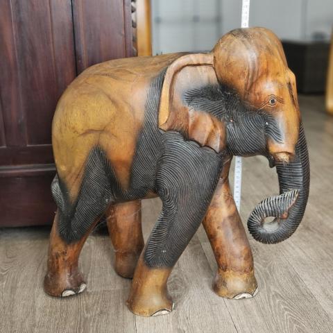 troc de  Éléphant en bois, sur mytroc