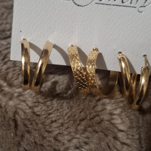 troc de  Lot boucles d'oreilles, sur mytroc