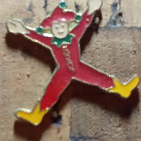 troc de  3 pin's joker avec attache, sur mytroc