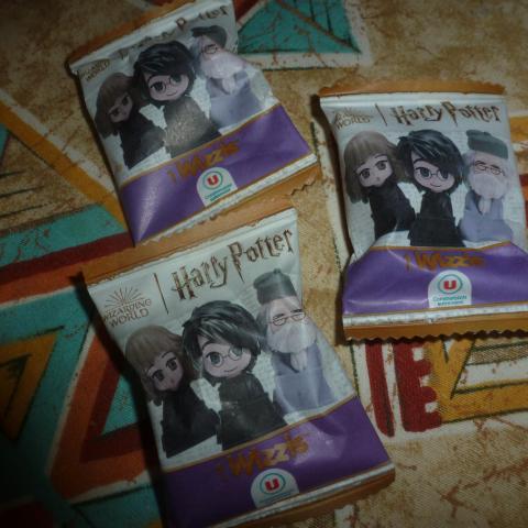 troc de  lot de 3 pochettes Harry Potter fdp compris RESERVE, sur mytroc