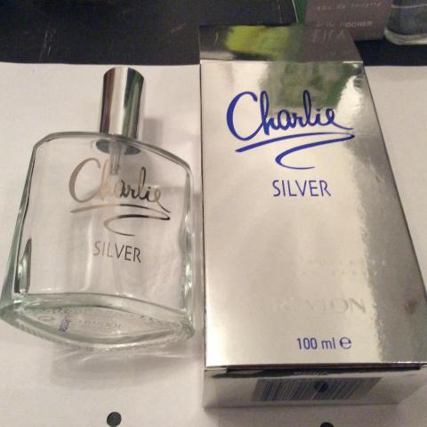 troc de  Bouteille eau De toilette vide Charlie Revlon collectionneur, sur mytroc