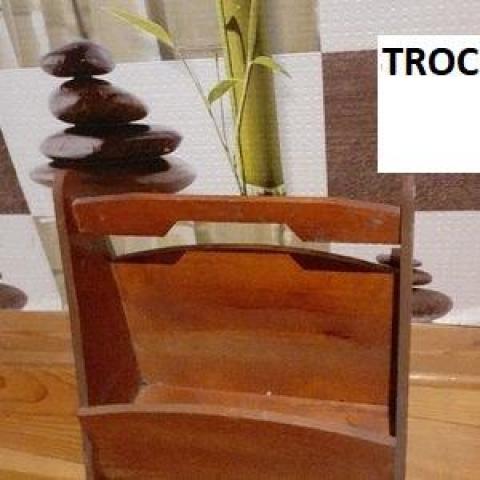 troc de  j'échange un porte journaux, sur mytroc