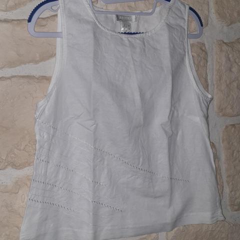troc de  Haut Blanc T.44, sur mytroc