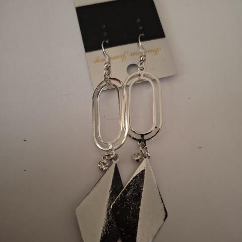 troc de  ReservecBoucles d'oreilles, sur mytroc