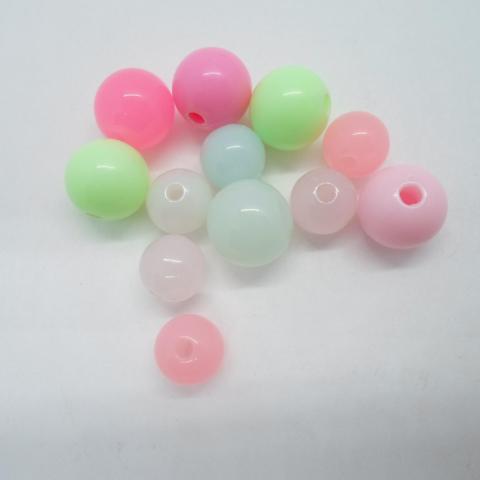 troc de  12 perles rondes pastels en acryliques, sur mytroc