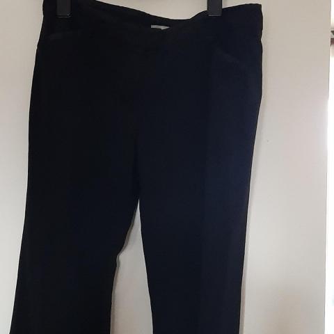 troc de  Pantalon naf naf t42, sur mytroc