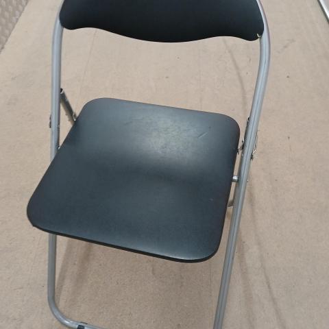 troc de  Chaise pliante en l'état, sur mytroc