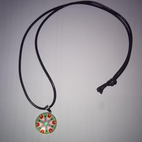 troc de  collier avec pendentif, sur mytroc