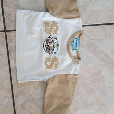 troc de  petit haut  1 mois neuf chocolatine, sur mytroc