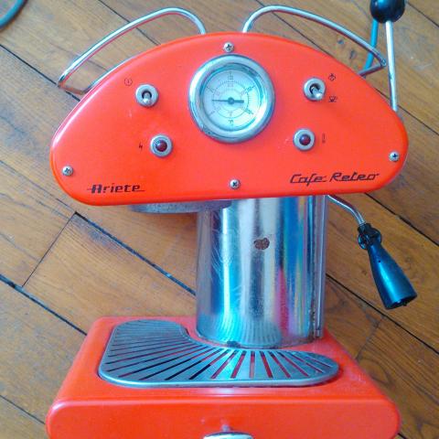 troc de  Machine à café expresso Ariete rouge - retro, sur mytroc