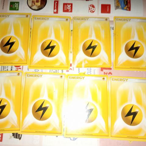 troc de  lot cartes pokémons réserver gisette, sur mytroc