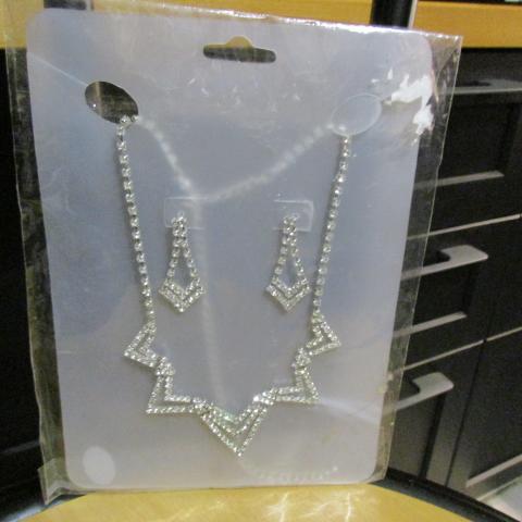 troc de  parure nve ss blister, sur mytroc