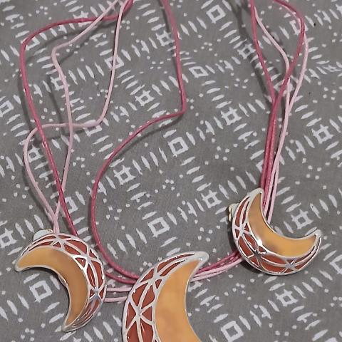 troc de  Reserver Divers Troc. Collier Femme, sur mytroc