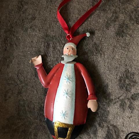 troc de  'réservé) Père noël à suspendre en métal (14cm approx.), sur mytroc