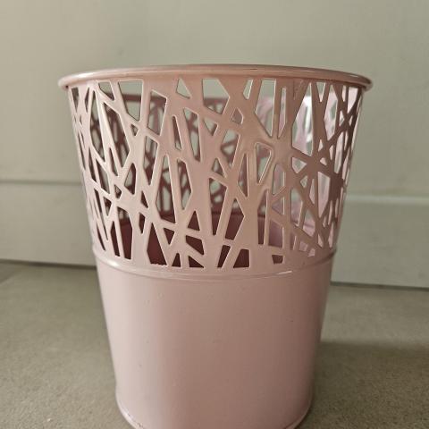 troc de  Petit pot de fleur, sur mytroc