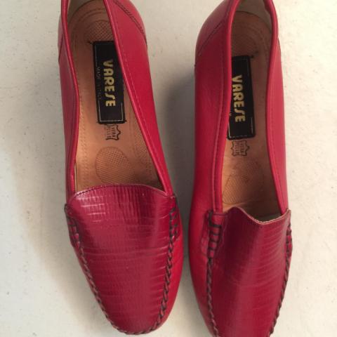 troc de  Chaussures vintages rouges taille 38, sur mytroc