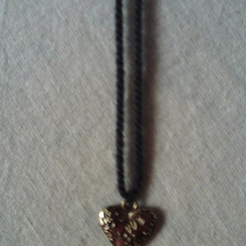 troc de  Collier coeur., sur mytroc