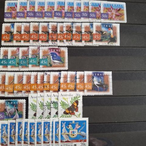 troc de  Echange timbres d'Australie contre flyer uniquement, sur mytroc