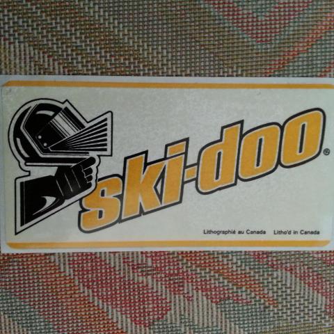 troc de  Sticker autocollant SKI-DOO, sur mytroc