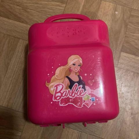 troc de  Boîte à goûter Barbie, sur mytroc