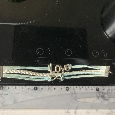 troc de  Bracelet en cuir petit poignet 3 lanières, sur mytroc