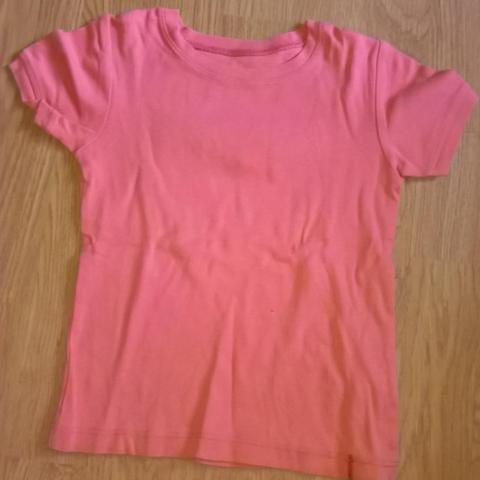 troc de  T-shirt saumon taille 6ans, sur mytroc