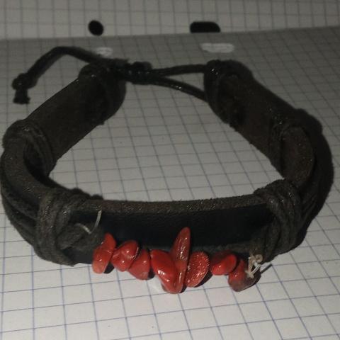 troc de  Bracelet ajustable oeil de tigre fait main réserver diverstroc, sur mytroc