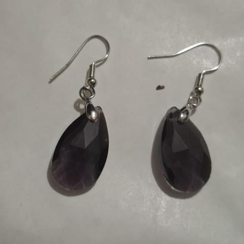 troc de  Reserve Boucles d'oreilles violette, sur mytroc