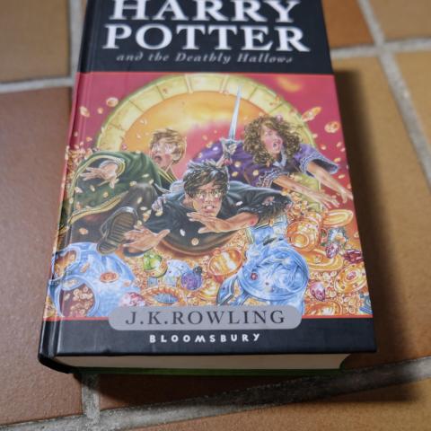 troc de  Harry Potter and the Deathly Hallows, sur mytroc