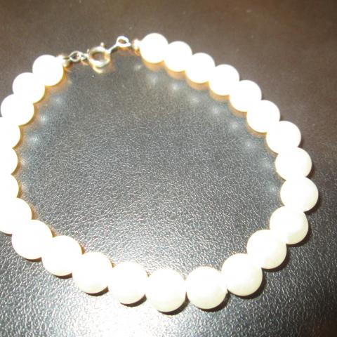 troc de  Jolie bracelet de perle, sur mytroc