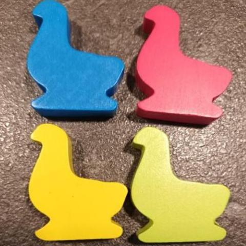 troc de  4 Pions "Oie" - 5 Noisettes, sur mytroc
