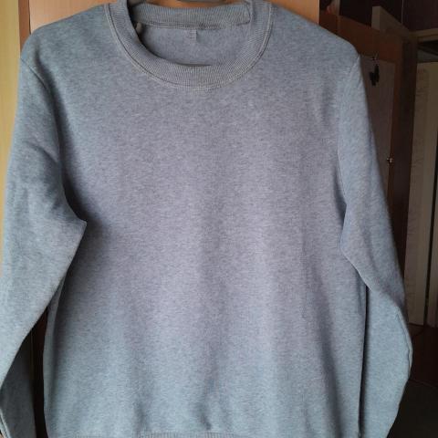 troc de  Sweat shirt taille M mixte, sur mytroc