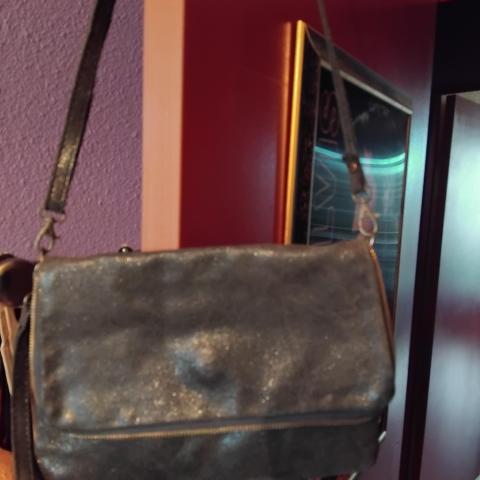 troc de  Petit sac cuir gris sacoche TBE, sur mytroc
