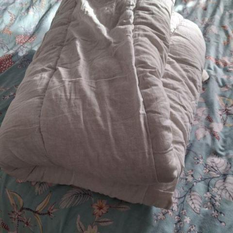 troc de  Couette de lit 120X170 cm, sur mytroc