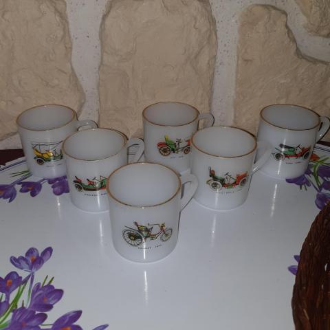 troc de  Lot 6 tasses Arcopal vintage, sur mytroc