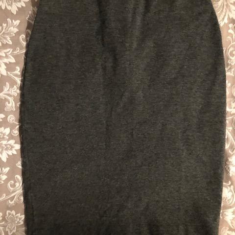 troc de  Jupe grise taille 2 Promod, sur mytroc
