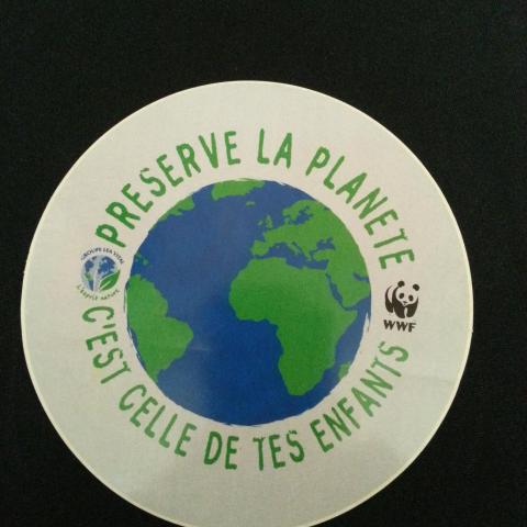 troc de  Autocollant de collection Préserve la planète WWF, sur mytroc