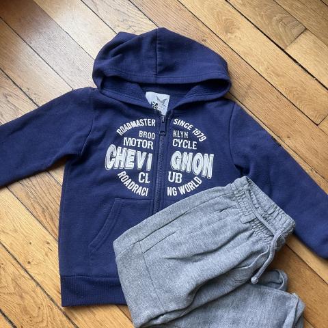 troc de  Gilet et jogging taille 6 ans, sur mytroc