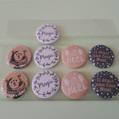 troc de  Lot de badges, sur mytroc