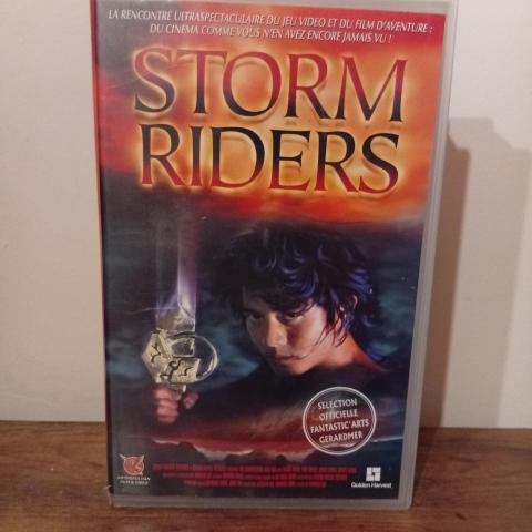 troc de  VHS Storm riders, sur mytroc