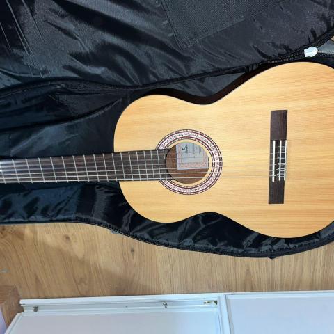 troc de  Guitare, sur mytroc