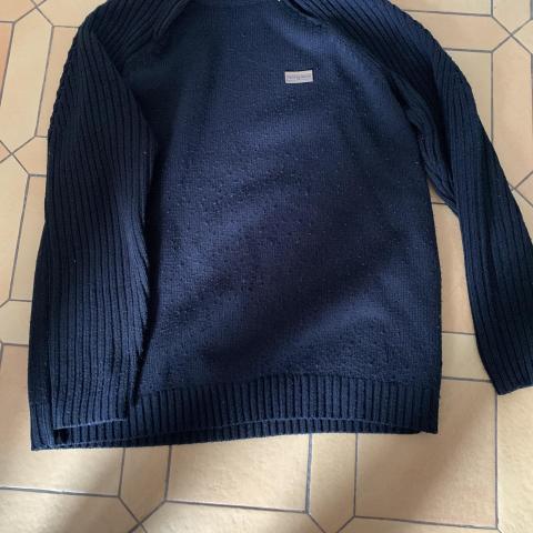 troc de  Pull Hiver pour homme taille XL bleu marine, sur mytroc