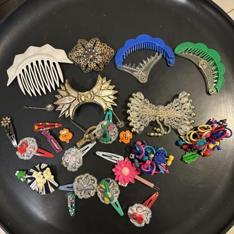 troc de  Lot barettes vintage et divers, sur mytroc