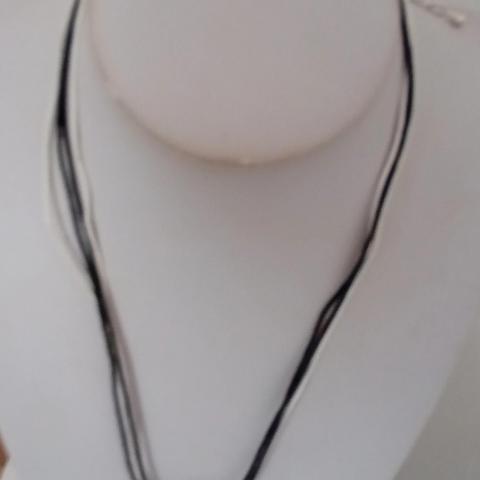 troc de  Collier Ras Le Cou Femme, sur mytroc