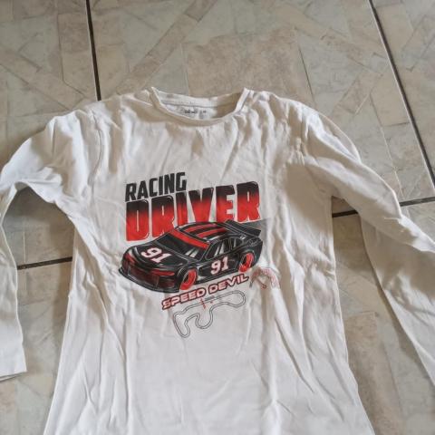 troc de  Tee shirt Gemo 10 ans lavé mais pas repassé tres bon etat, sur mytroc
