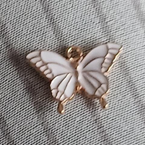 troc de  Reserver Eric Un Pendentif, sur mytroc